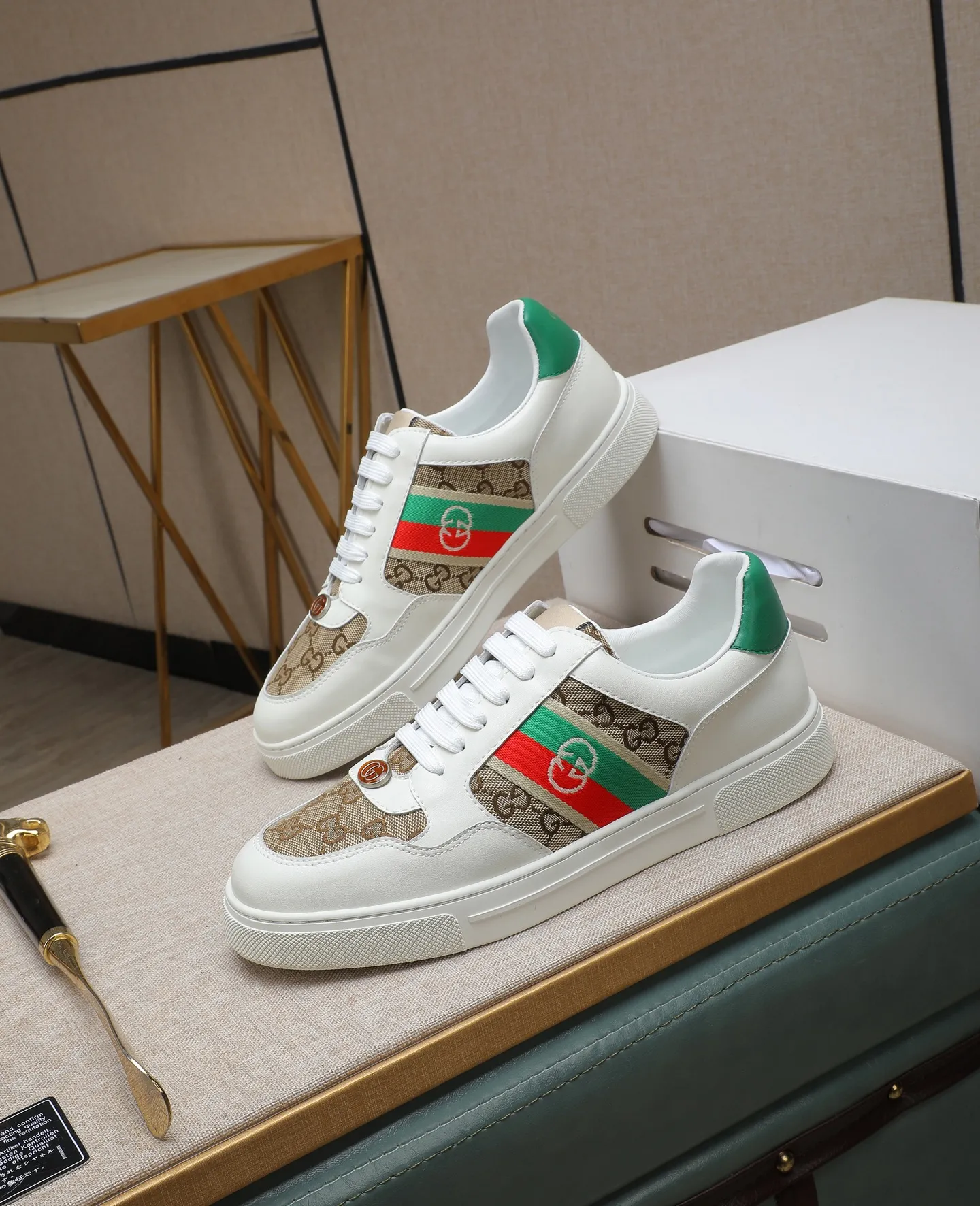 Men's men's shoes 💰440 GUCCI🔍🔍The latest model is on sale at the same time at the counter. Original calfskin imported from Italy, genuine leather lining, (high-end, noble, and classy) with exquisite workmanship. Sole: Original sole provided by the original factory, ⚠Exclusive double-layer movable molded sole super comfortable⚠, real shot 🎬The real thing is better🔍🔍"High quality·Follow the order" Code number 38-44